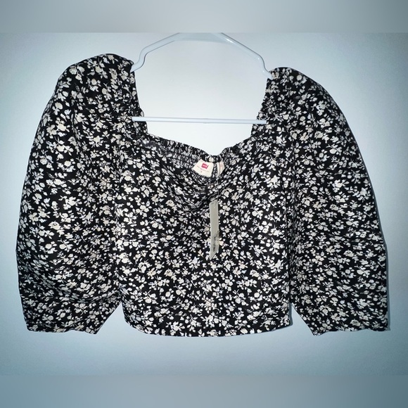Levi’s Effortless Floral Black Puff Long Sleeve Cropped Statement Blouse Medium - Picture 3 of 7
